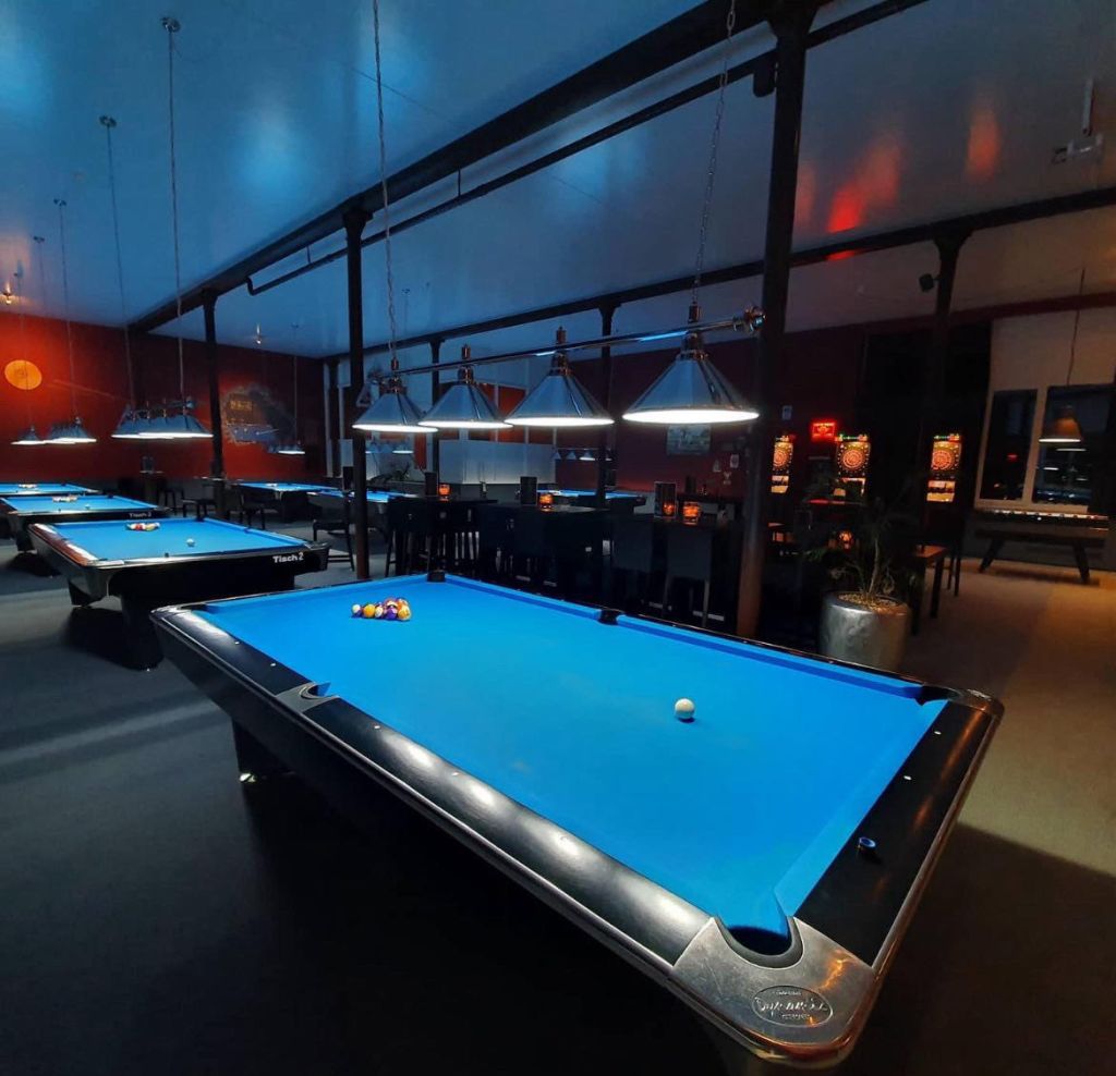 Billard und Sportsbar n9ne